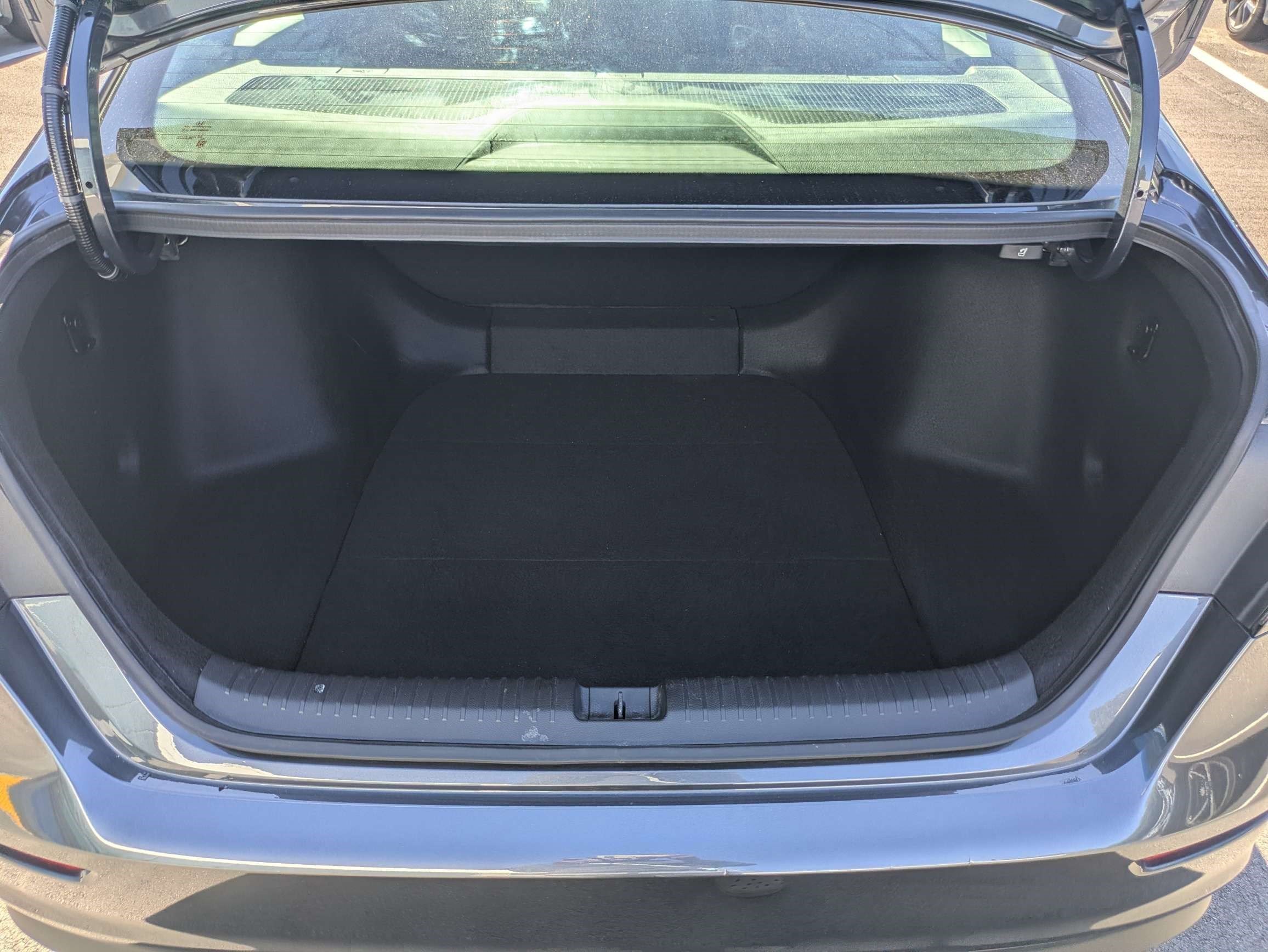 Certified 2025 Honda Accord LX image 18