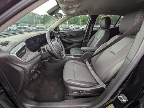 Certified 2024 Buick Encore GX Preferred w/ Comfort Package AWD/4WD image 25