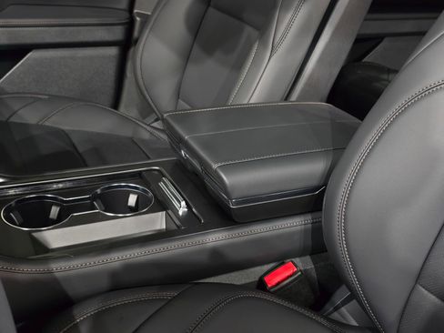 New 2026 Lincoln Nautilus Premier w/ Equipment Group 102A image 35