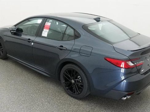 New 2026 Toyota Camry SE FWD image 5