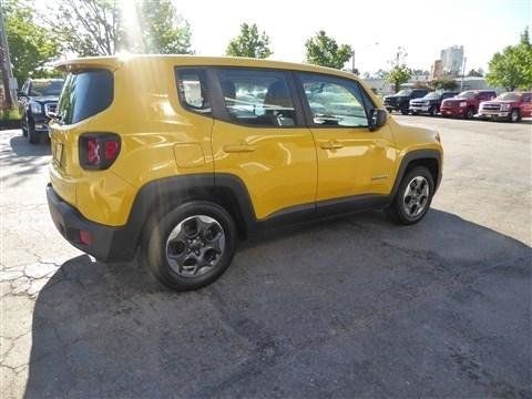 Used 2016 Jeep Renegade Sport w/ Power & Air Group FWD image 6