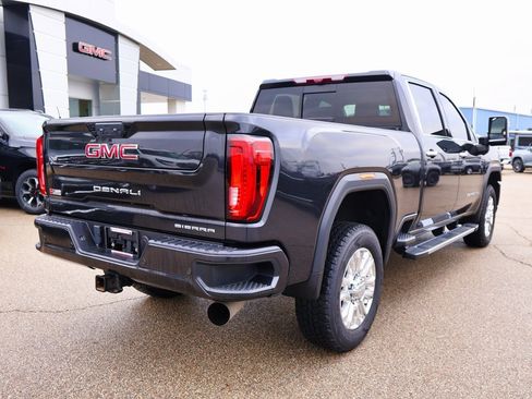 Used 2020 GMC Sierra 3500 Denali w/ Denali Ultimate Package image 3