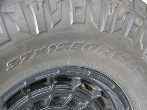 Used 2018 Jeep Wrangler Unlimited Sahara image 43