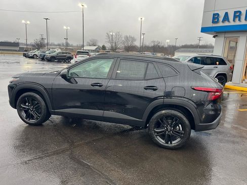 New 2026 Chevrolet Trax ACTIV w/ Driver Confidence Package image 2