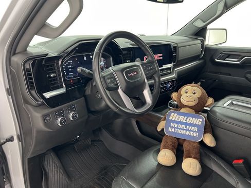 Used 2022 GMC Sierra 1500 SLT w/ SLT Premium Plus Package image 9