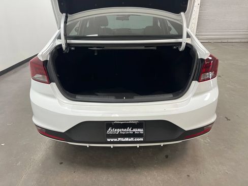 Used 2020 Hyundai Elantra SE w/ Convenience Package (C2) FWD image 25