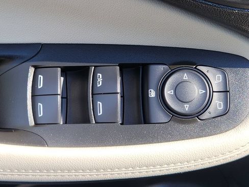 Used 2021 Buick Encore GX Preferred w/ Cold Weather Comfort Package AWD/4WD image 14