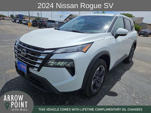 Used 2024 Nissan Rogue SV FWD image 4