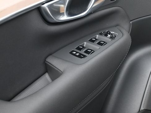 New 2026 Volvo XC90 B5 Core AWD/4WD image 11