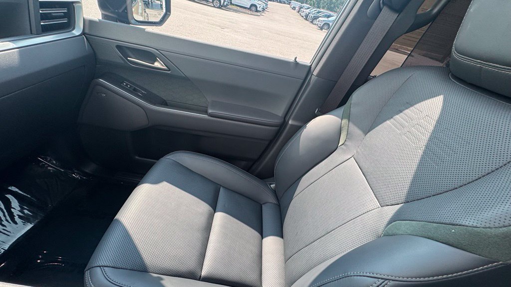 Used 2026 Lexus GX 550 AWD/4WD image 30