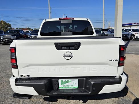 New 2026 Nissan Frontier SV image 8