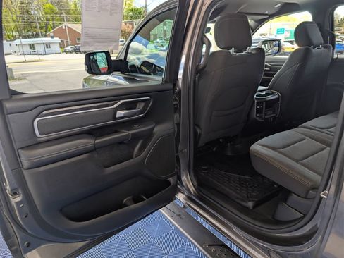 Used 2019 RAM 1500 Big Horn AWD/4WD image 29