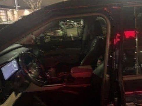 Used 2022 Kia Carnival SX image 5