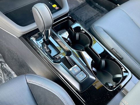 New 2026 Subaru Forester Touring AWD/4WD image 17