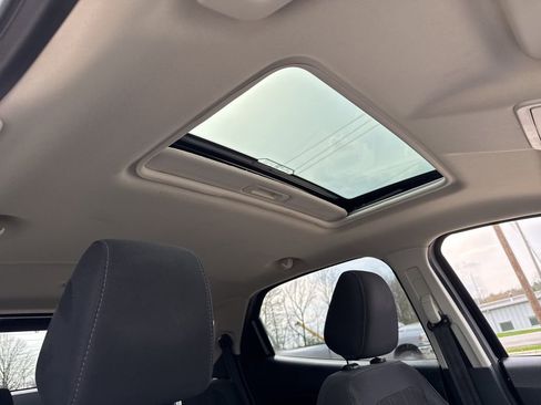 Used 2022 Ford EcoSport SE image 9