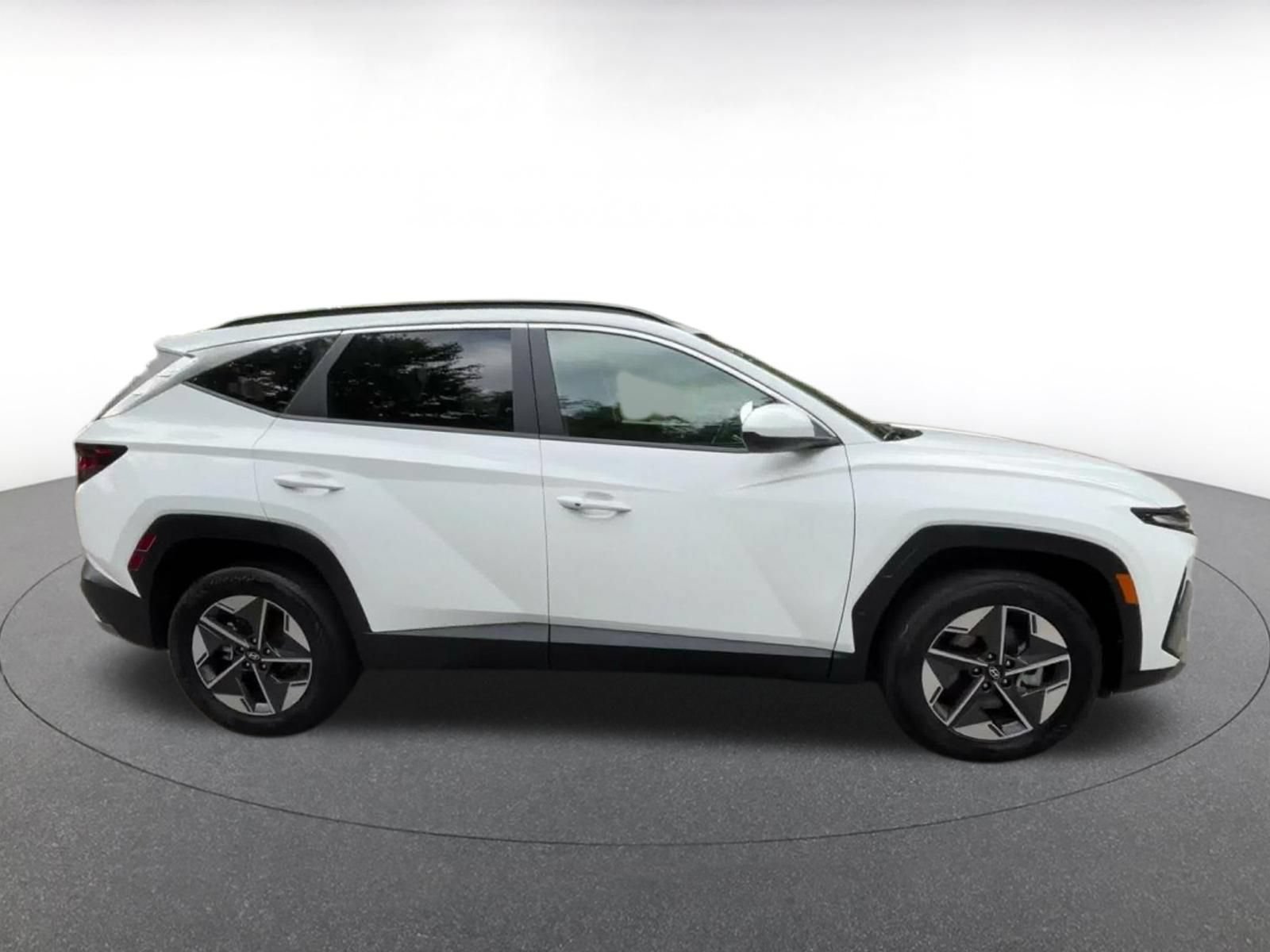 Used 2026 Hyundai Tucson SEL AWD/4WD image 15