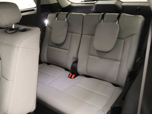 New 2026 Ford Explorer Active w/ Active Comfort Package RWD image 18