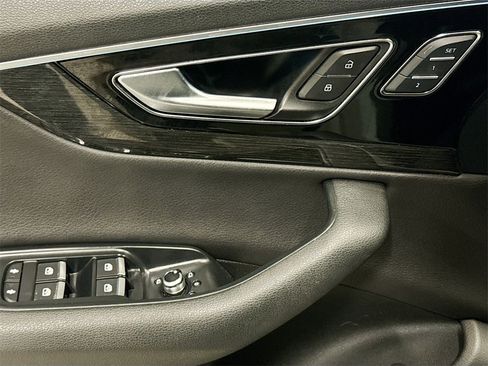 Used 2017 Audi Q7 3.0T Premium Plus w/ Premium Plus Package image 20