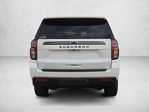 Used 2021 Chevrolet Suburban Z71 AWD/4WD image 6