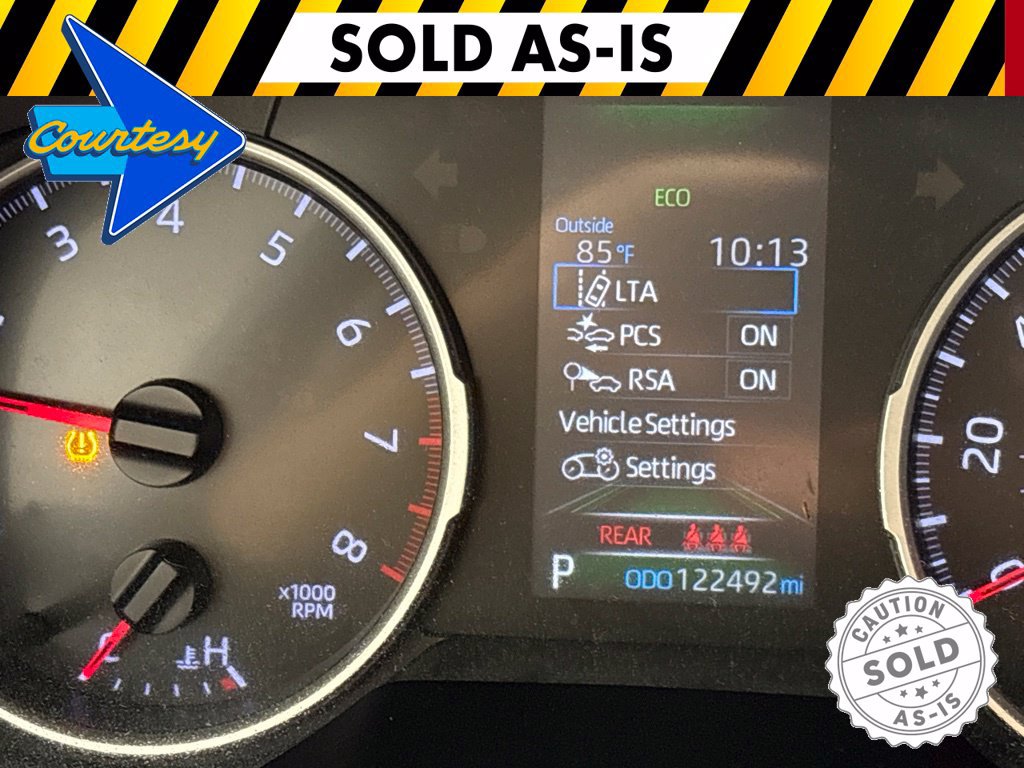 Used 2021 Toyota RAV4 LE w/ Carpet Mat Package (TMS) FWD image 29