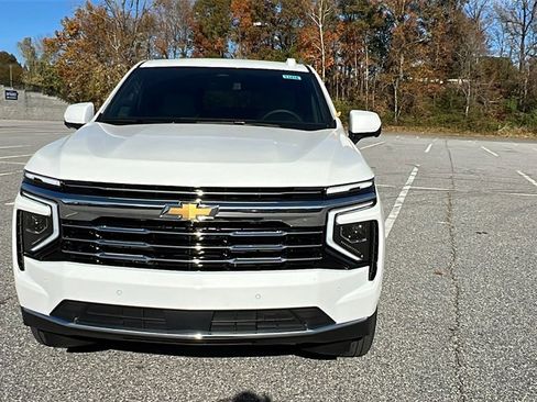 New 2026 Chevrolet Tahoe LT image 2