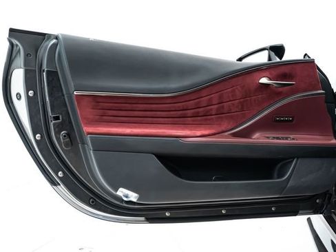 Used 2018 Lexus LC 500 Coupe RWD image 19