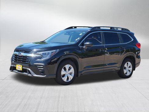 Used 2023 Subaru Ascent 8-Passenger AWD/4WD image 3