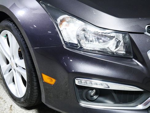 Used 2015 Chevrolet Cruze LTZ w/ Sun, Sound and Sport Package FWD image 16