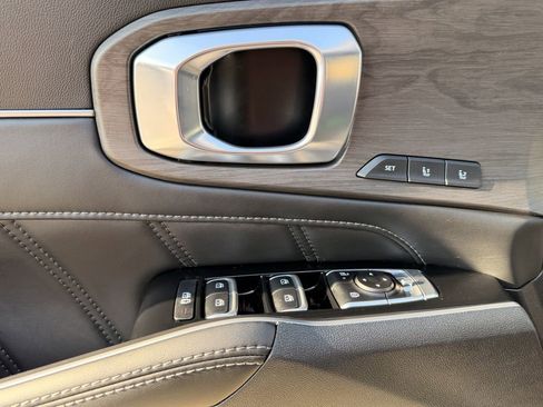 New 2025 Kia Sorento SX Prestige image 11