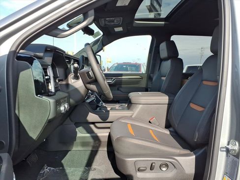 New 2026 GMC Sierra 2500 AT4 w/ AT4 Premium Plus Package image 5