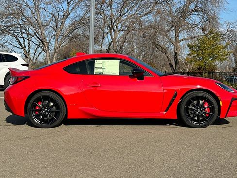 New 2026 Toyota GR86 Premium image 3