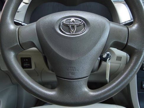 Used 2009 Toyota Corolla LE w/ All Weather Guard Pkg FWD image 18