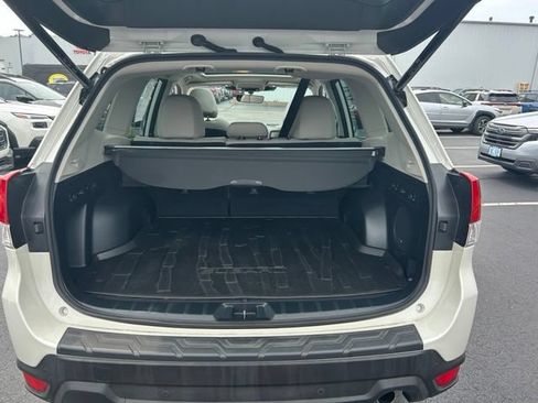 Used 2023 Subaru Forester Limited AWD/4WD image 10