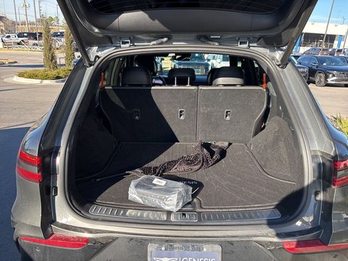 Used 2026 Genesis GV70 3.5T Sport Prestige image 8