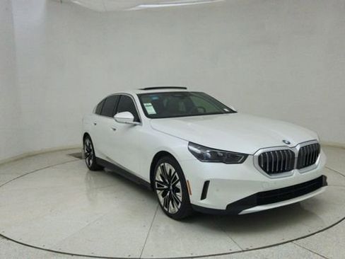 Used 2026 BMW 530i image 62