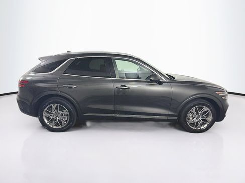 Used 2025 Genesis GV70 2.5T AWD/4WD image 10