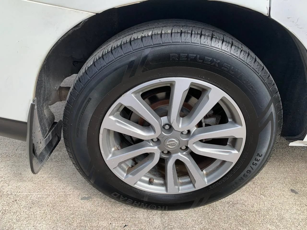 Used 2015 Nissan Pathfinder S FWD image 26