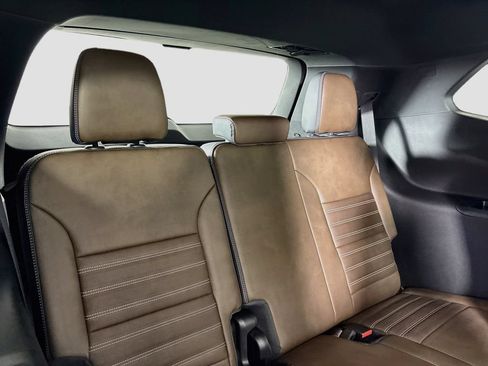 New 2026 GMC Acadia Denali Ultimate AWD/4WD image 27