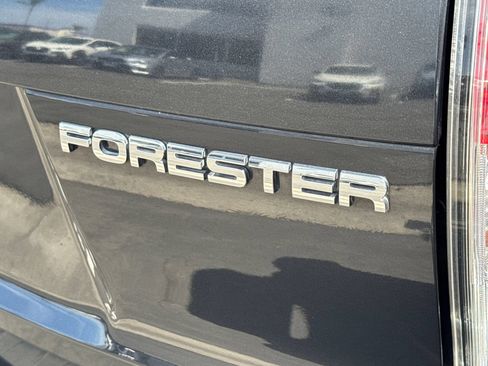 Used 2013 Subaru Forester 2.5X Limited AWD/4WD image 2