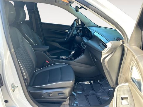 Used 2024 Buick Encore GX Avenir w/ Avenir Technology Package image 10