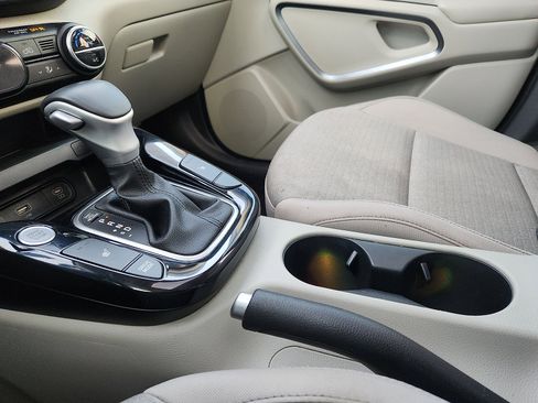 Used 2024 Kia Soul EX image 20