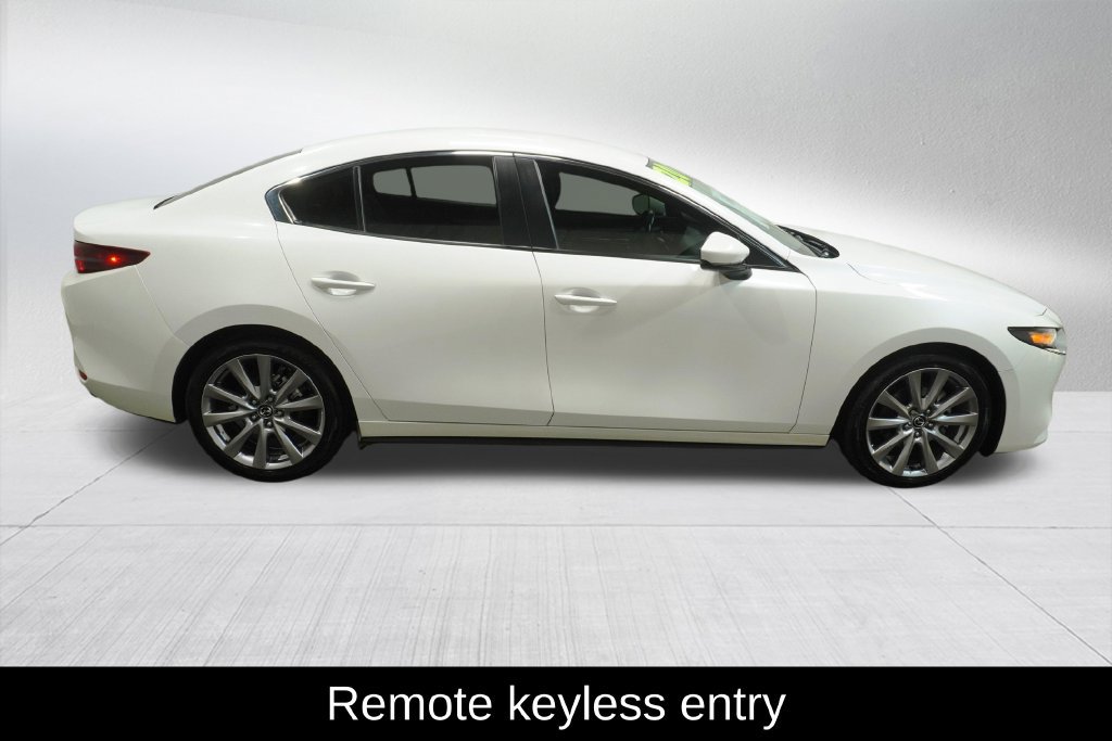 Used 2020 MAZDA MAZDA3 AWD Sedan w/ Select Package image 5