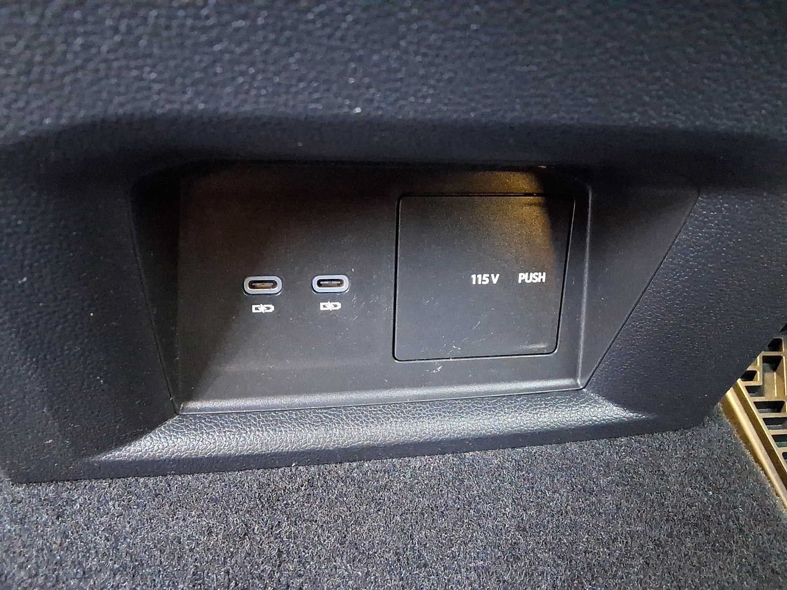 Used 2022 Volkswagen Atlas Cross Sport SE AWD/4WD image 11