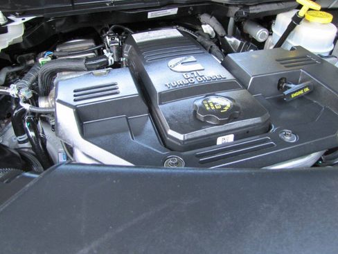 Used 2022 RAM 3500 Tradesman RWD image 31