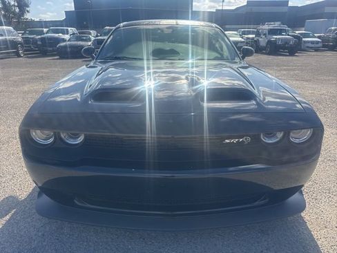Used 2019 Dodge Challenger SRT Hellcat Redeye RWD image 2