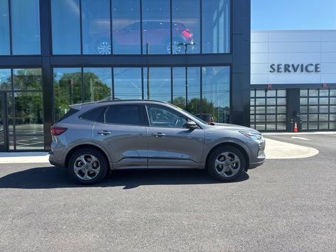 Used 2023 Ford Escape ST-Line w/ Tech Pack #1 AWD/4WD image 2