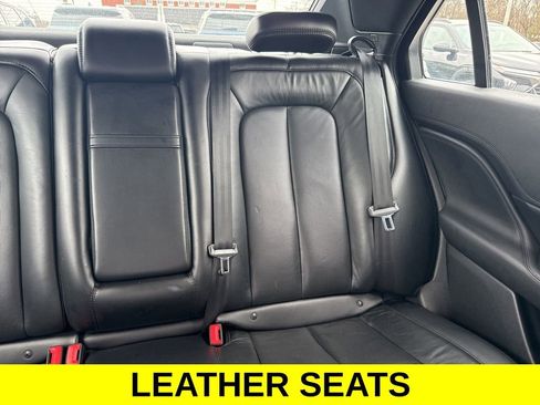 Used 2019 Lincoln Continental Reserve image 16