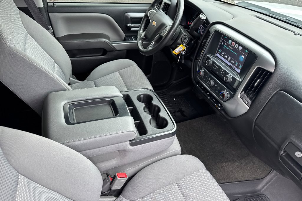 Used 2017 Chevrolet Silverado 1500 LT w/ All Star Edition AWD/4WD image 19