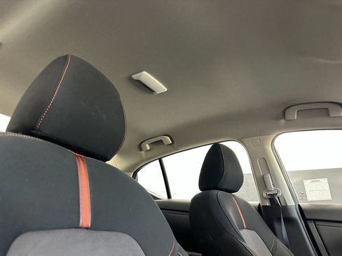 Used 2025 Nissan Sentra SR FWD image 15