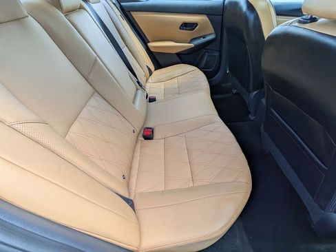 Used 2025 Nissan Sentra SV w/ SV Premium Package FWD image 23